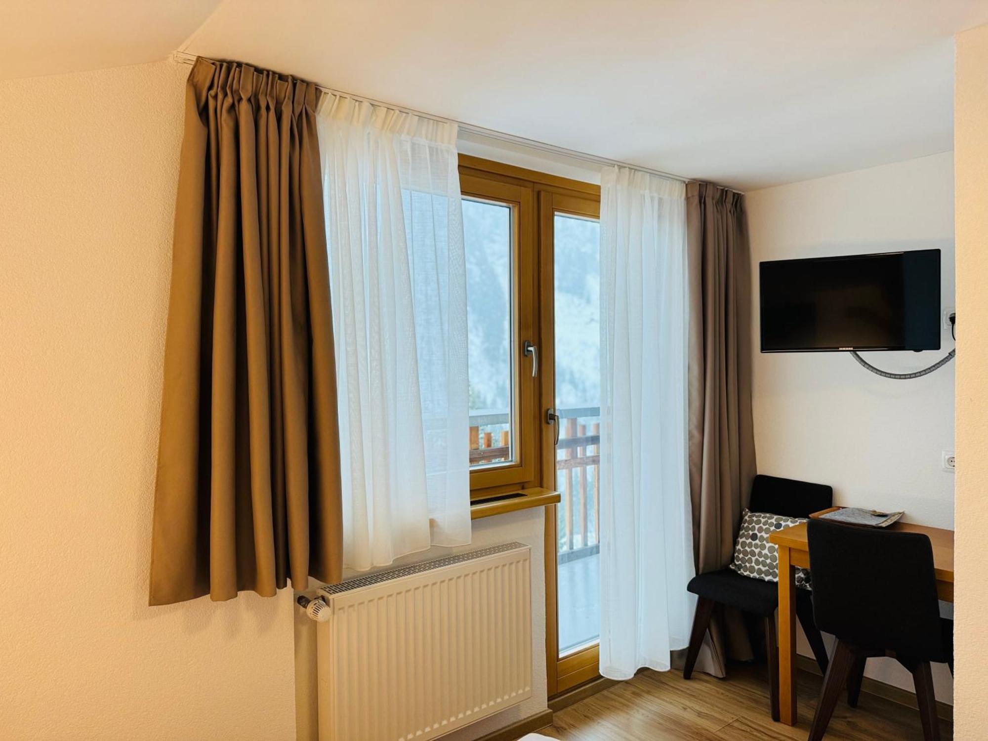 Hotel Garni Enzian Damüls Εξωτερικό φωτογραφία