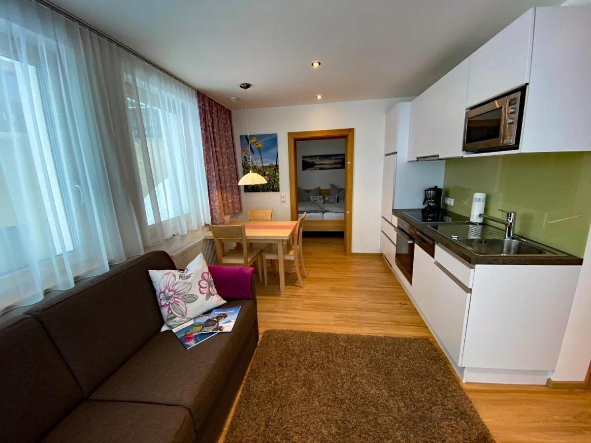 Hotel Garni Enzian Damüls Εξωτερικό φωτογραφία